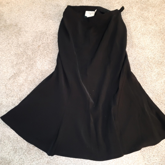Louise Ricci Women's Skirt - Picture 1 of 3